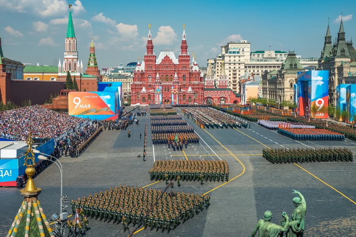 На Красной площади состоится пешая тренировка военных к предстоящему Параду Победы